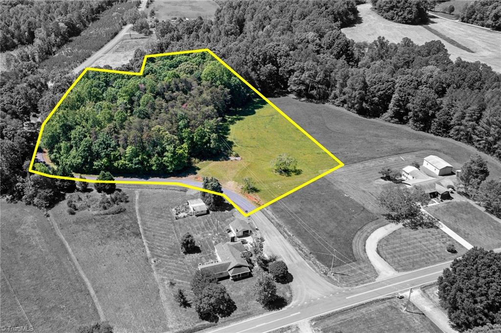Twin Cedars Road, Yadkinville, North Carolina image 31