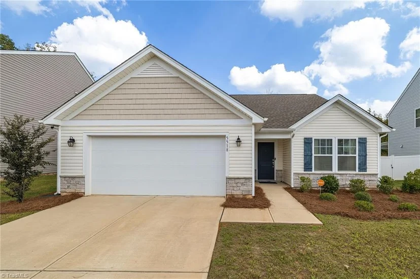 5518 Baverhof Drive, photo 1 of 29