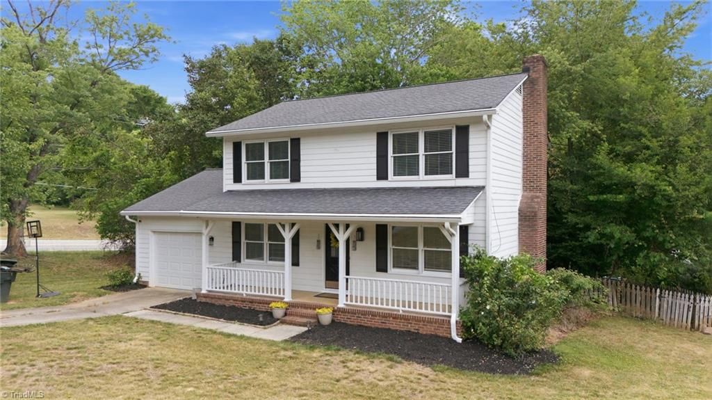 Photo of 5404 North Oaks Drive, Greensboro, NC 27455 (MLS # 1221918)