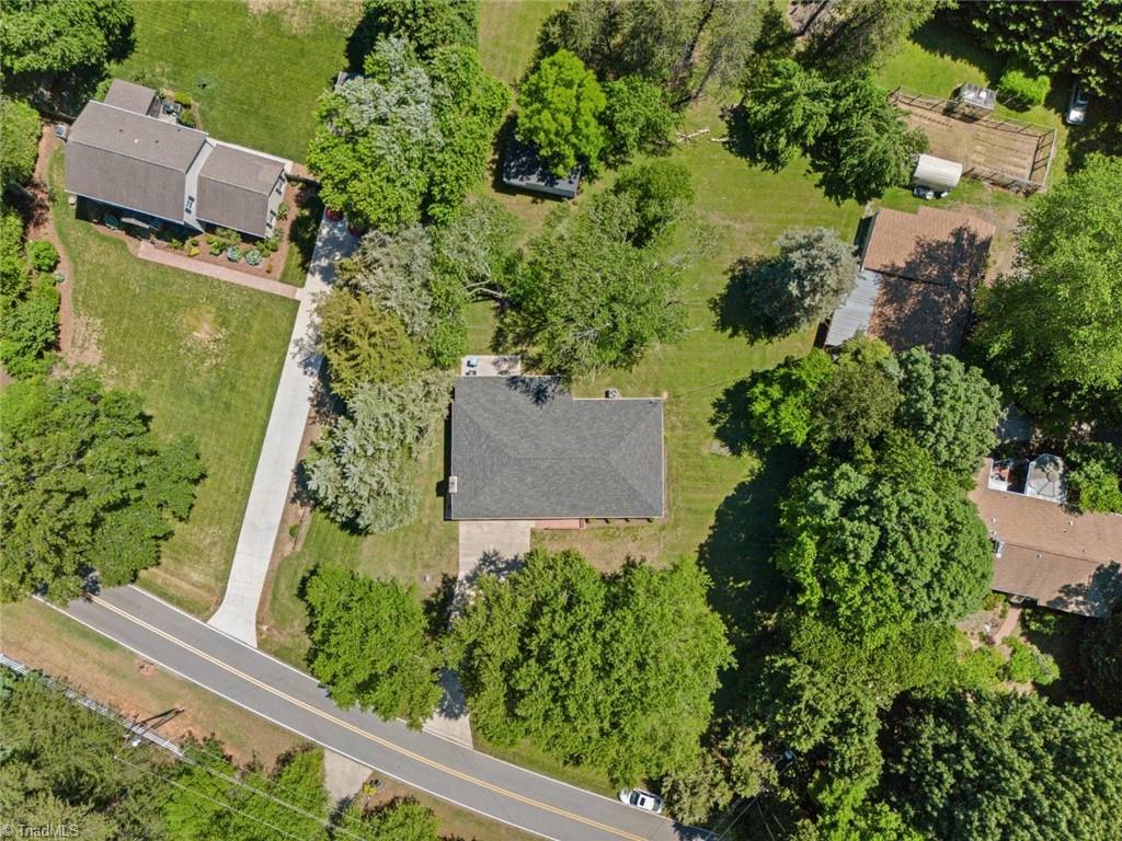 6925 Wooden Rail Lane, Summerfield, North Carolina image 40