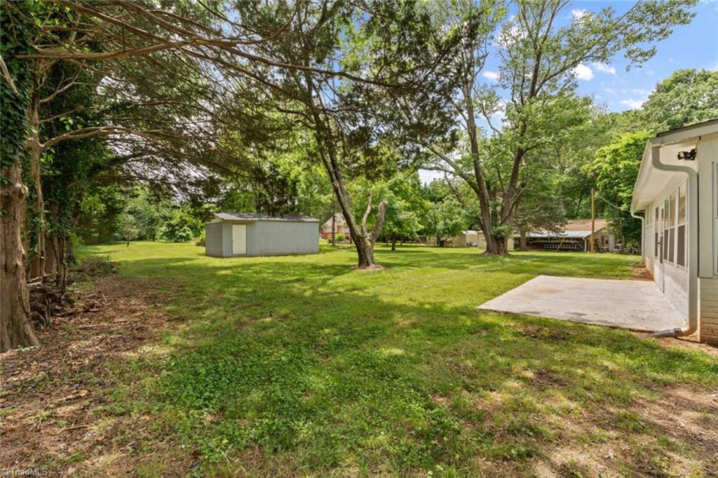 6925 Wooden Rail Lane, Summerfield, North Carolina image 38