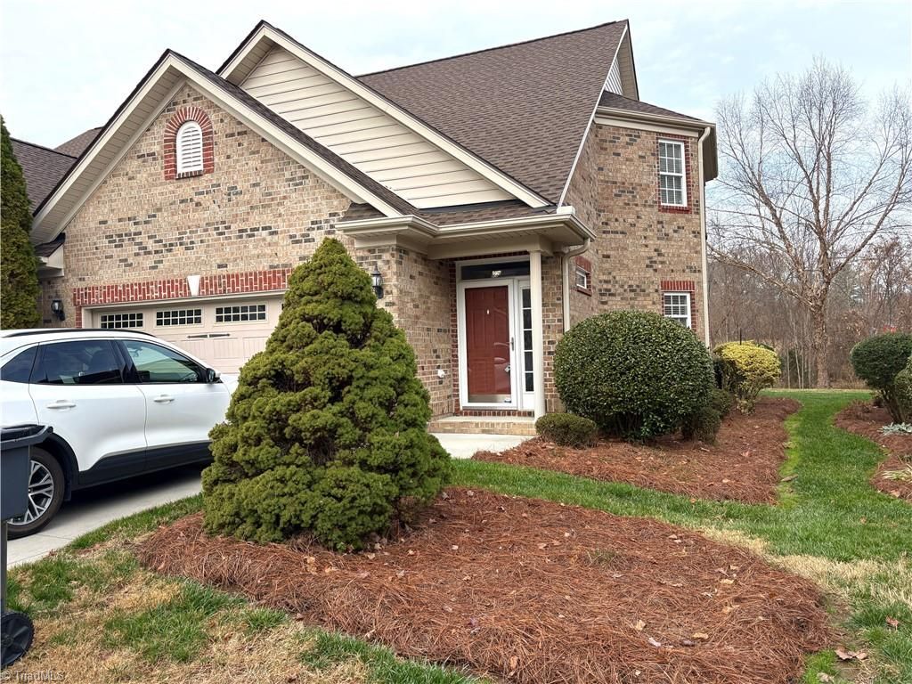 Photo of 903 Southlake Court, Lexington, NC 27295 (MLS # 1203715)