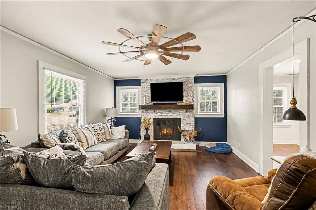 Photo of 2201 Edgewood Drive, High Point, NC 27262 (MLS # 1218296)