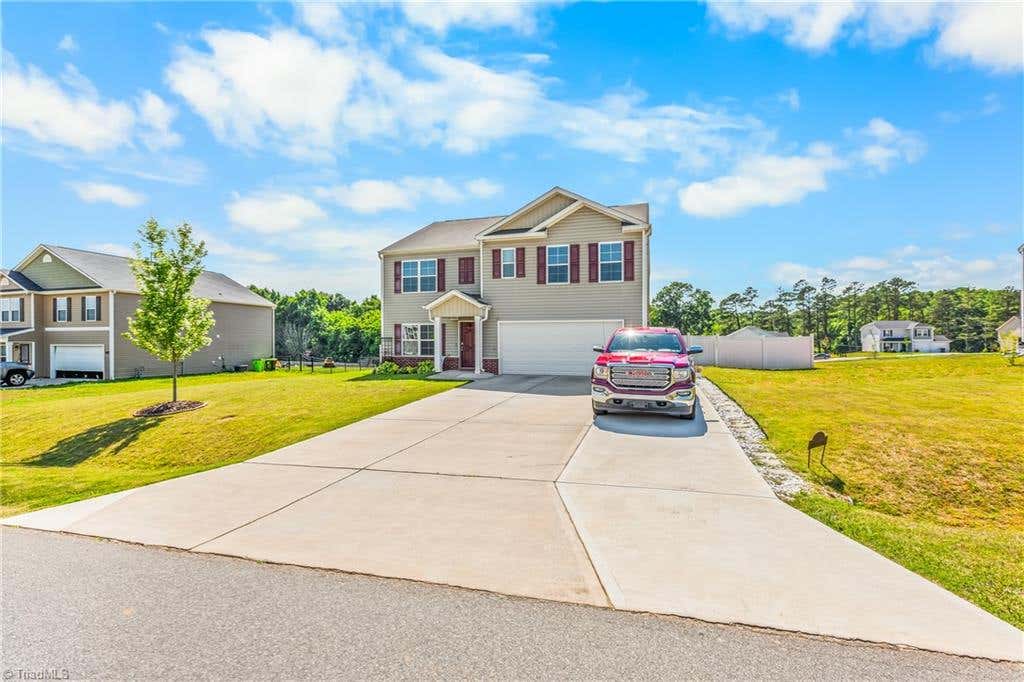 Photo of 164 Ashfield Lane, Lexington, NC 27292 (MLS # 1225169)