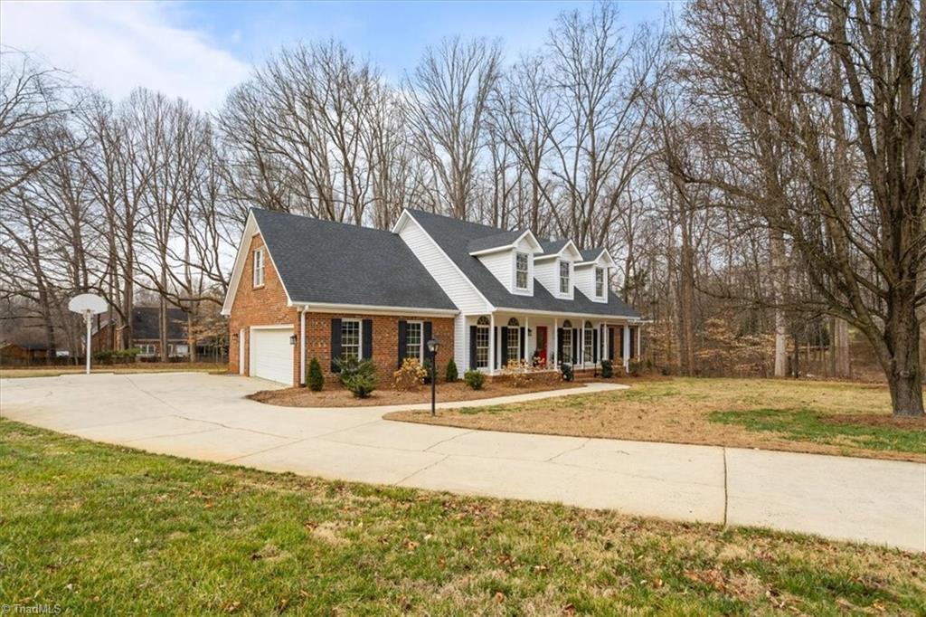 6101 Oak Glenn Court