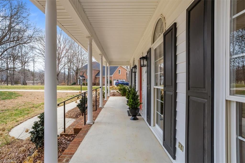 6101 Oak Glenn Court