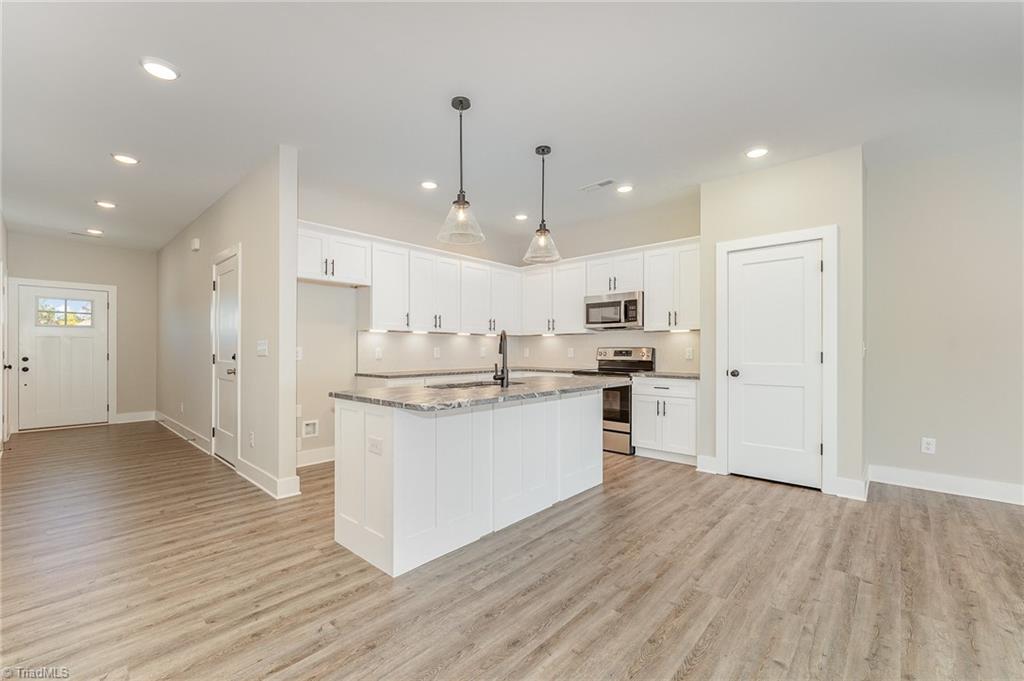 939 Cannon Crossing Circle, Greensboro, North Carolina image 4