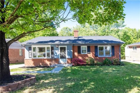 3722 Rolling Road, High Point, NC 27265 - MLS#: 1141425