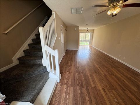 Townhouse in Winston Salem NC 3022 Kensington Place 25.jpg