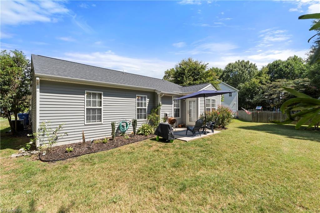 Kernersville, North Carolina 27284, United States, 3 Bedrooms Bedrooms, ,2 BathroomsBathrooms,Residential,Active,208856