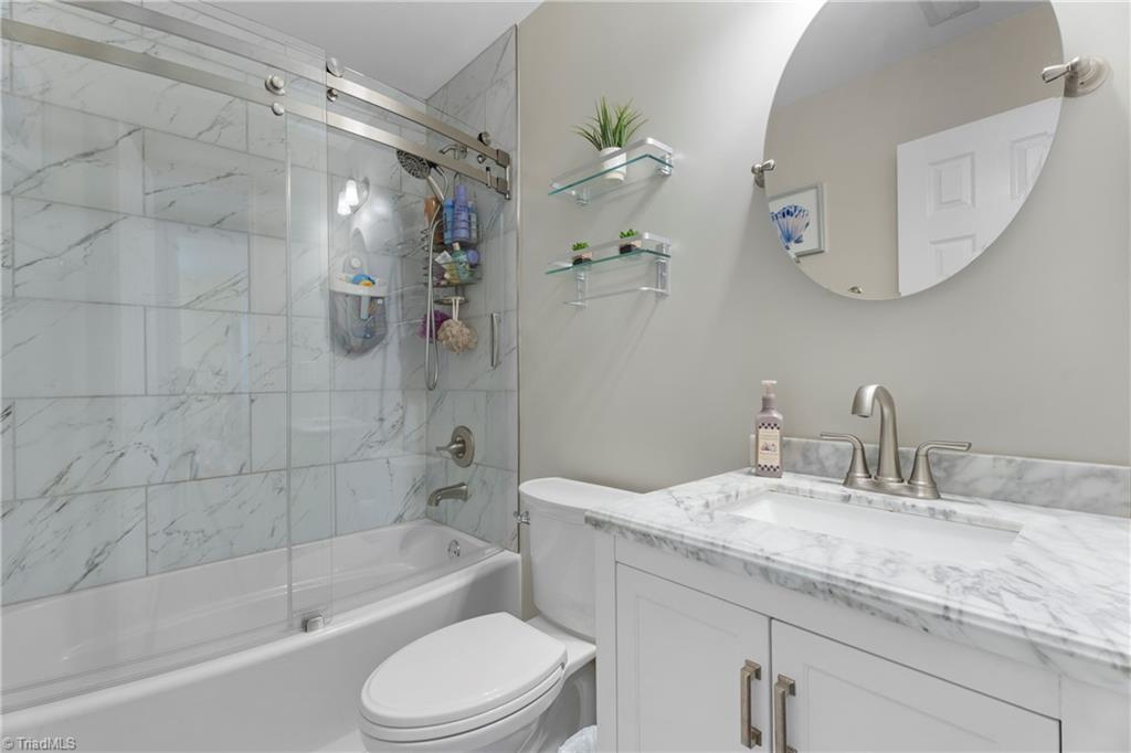 Kernersville, North Carolina 27284, United States, 3 Bedrooms Bedrooms, ,2 BathroomsBathrooms,Residential,Active,208856