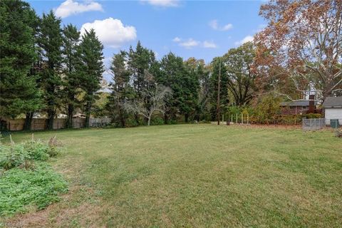 A home in Kernersville