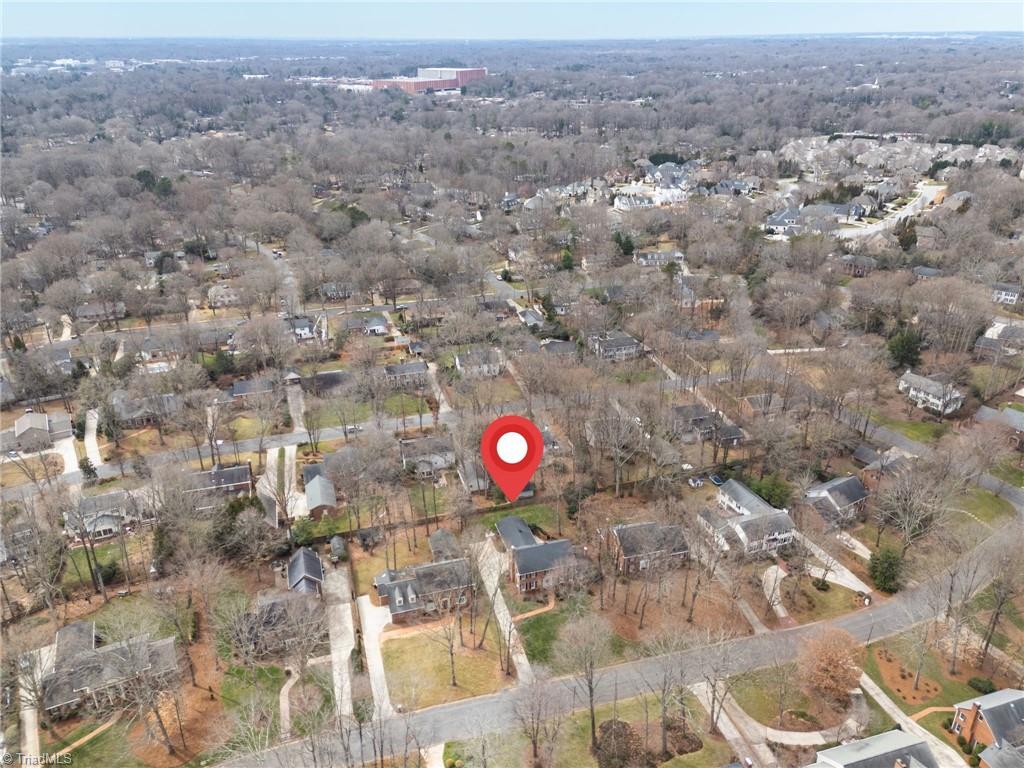 Greensboro, North Carolina 27408, United States, 5 Bedrooms Bedrooms, ,4 BathroomsBathrooms,Residential,Pending,97874