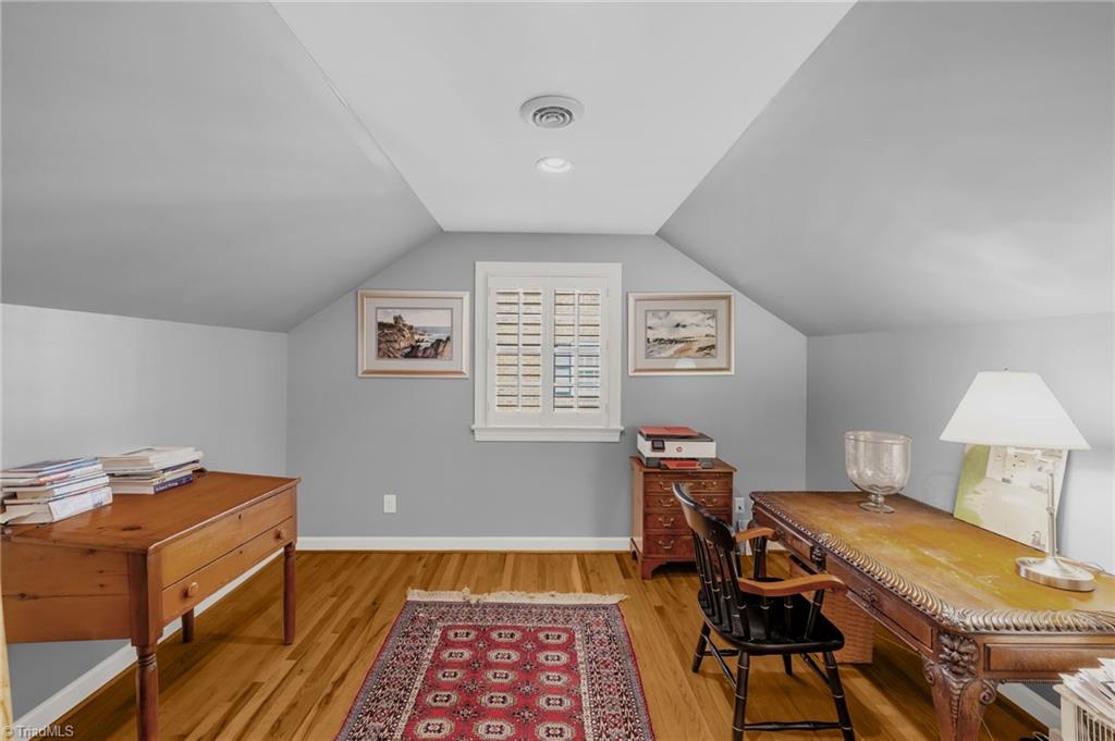 Greensboro, North Carolina 27408, United States, 5 Bedrooms Bedrooms, ,4 BathroomsBathrooms,Residential,Pending,97874