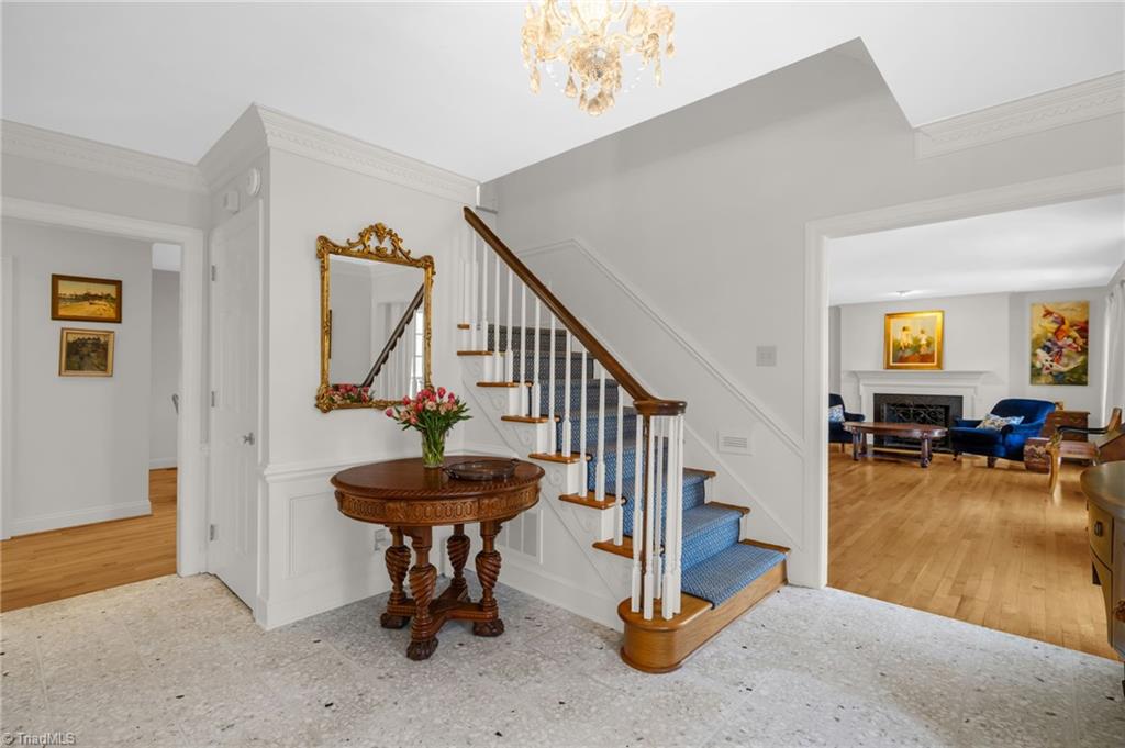 Greensboro, North Carolina 27408, United States, 5 Bedrooms Bedrooms, ,4 BathroomsBathrooms,Residential,Pending,97874