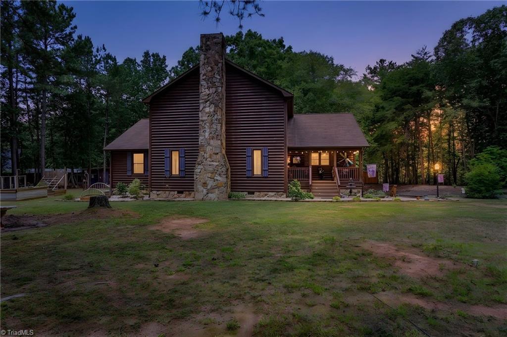 Photo of 143 Mohegan Trail, Mocksville, NC 27028 (MLS # 1225721)