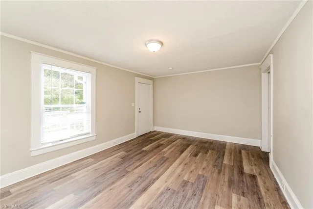 633 Wesley Drive, photo 3 of 16