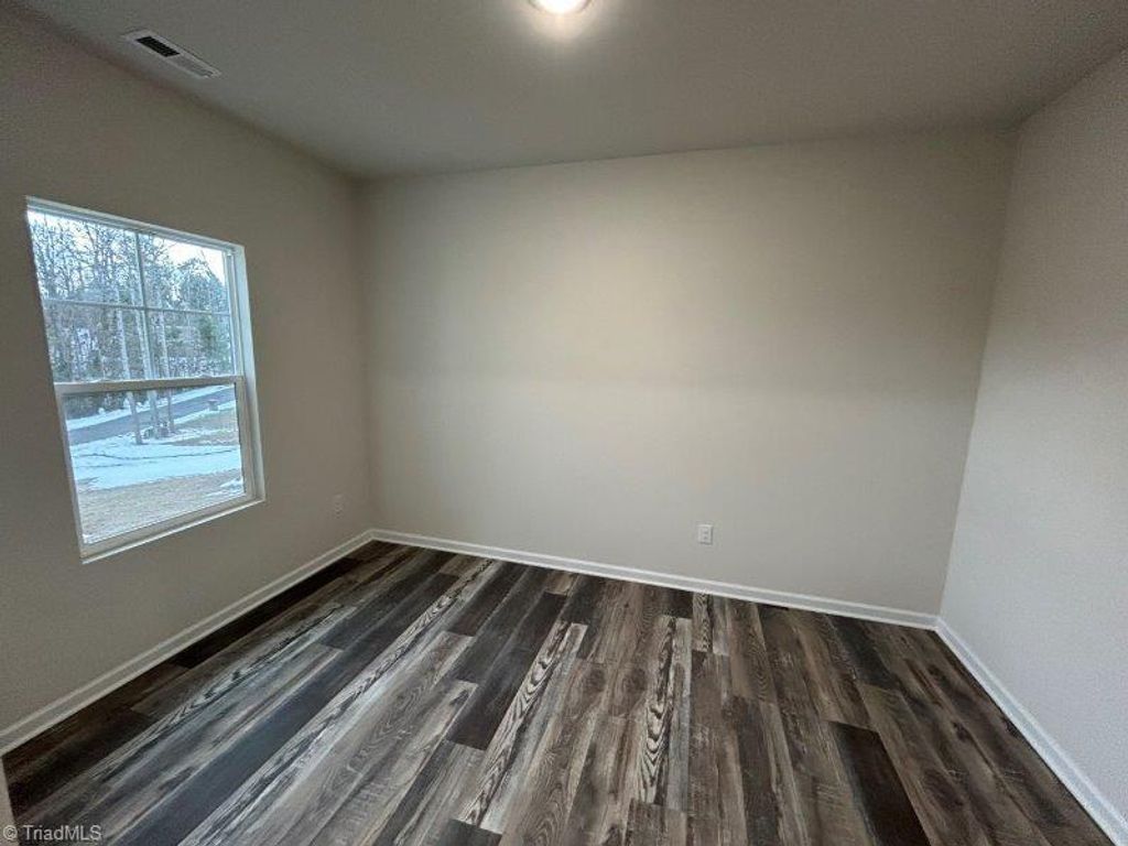 Photo of 5155 Mark Drive NE, Hickory, NC 28601 (MLS # 1208522)