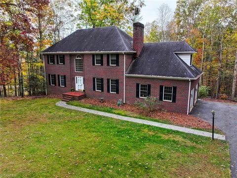 A home in Mount Airy