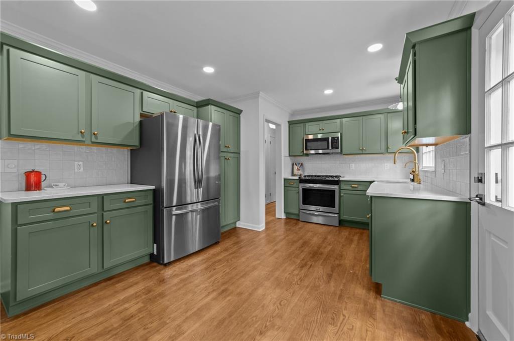 1315 Surry Drive, Greensboro, North Carolina image 10