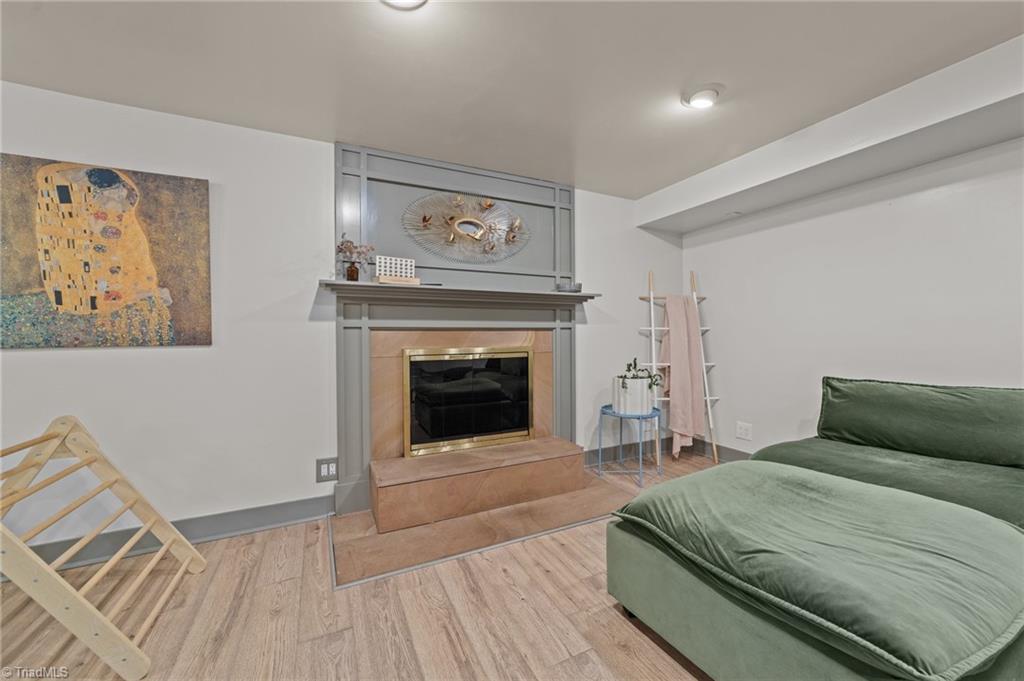 1315 Surry Drive, Greensboro, North Carolina image 19