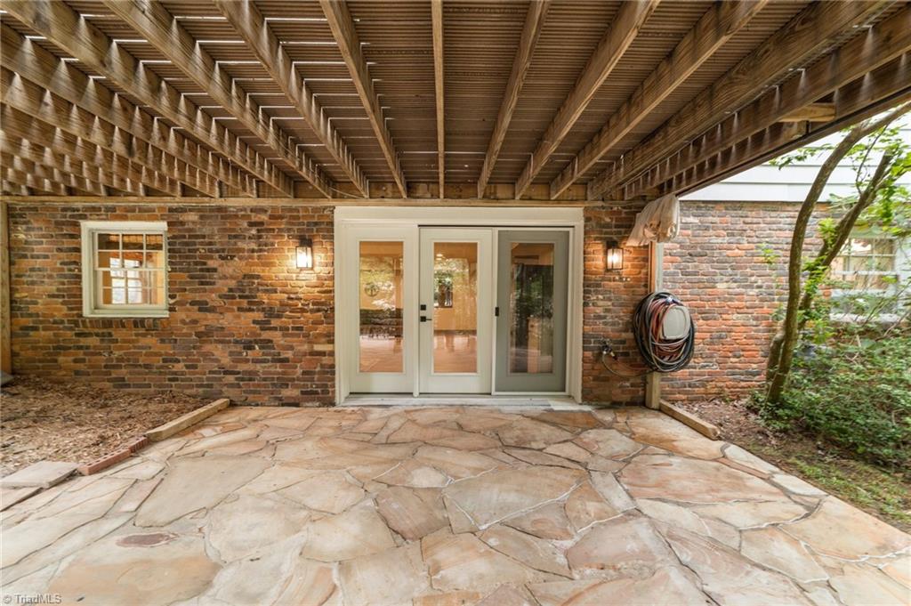 1315 Surry Drive, Greensboro, North Carolina image 33