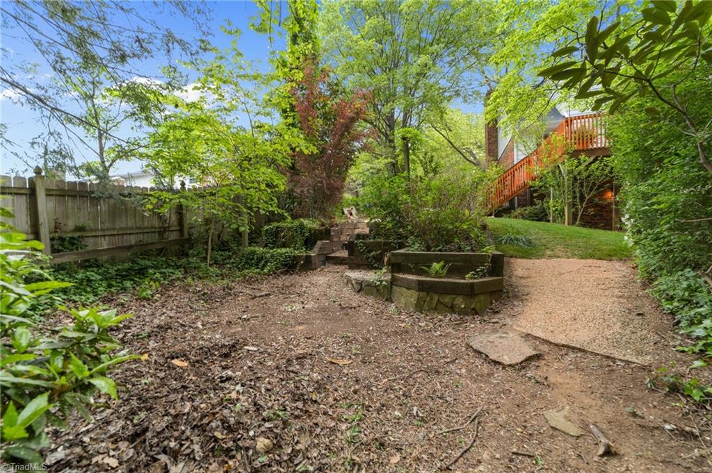 1315 Surry Drive, Greensboro, North Carolina image 38
