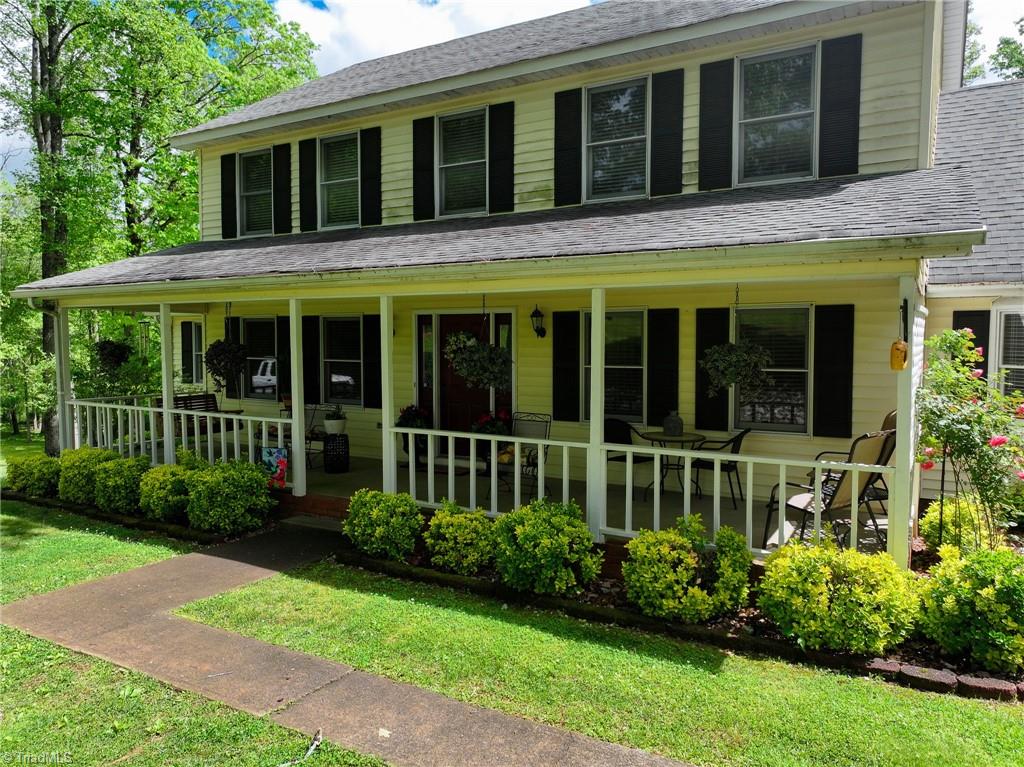 211 Service Road, Pilot Mountain, North Carolina image 3