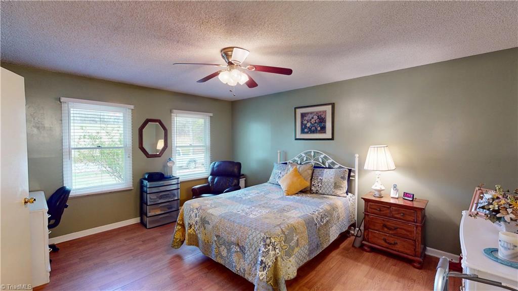 211 Service Road, Pilot Mountain, North Carolina image 32