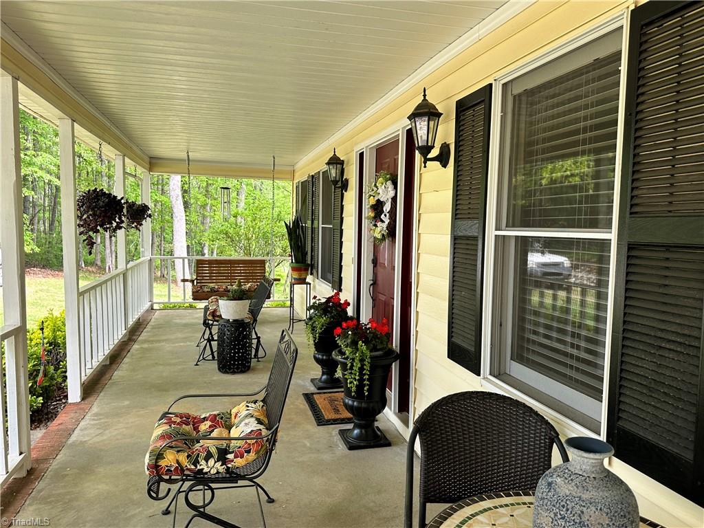 211 Service Road, Pilot Mountain, North Carolina image 6