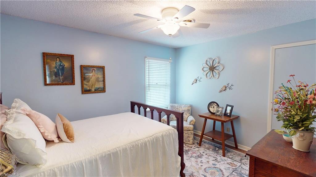 211 Service Road, Pilot Mountain, North Carolina image 44