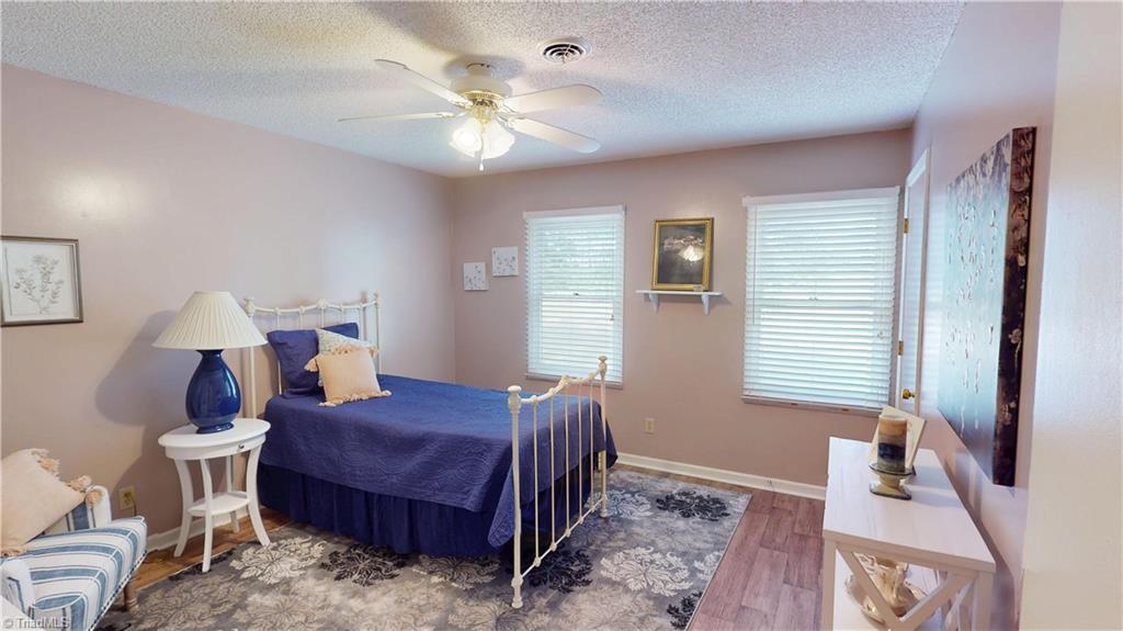 211 Service Road, Pilot Mountain, North Carolina image 42