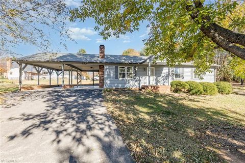 805 Lewisville Clemmons Road Lewisville NC 27023