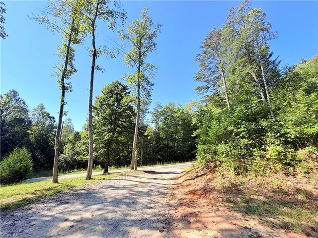 1490 Glenn Carlton Road, photo 4 of 23
