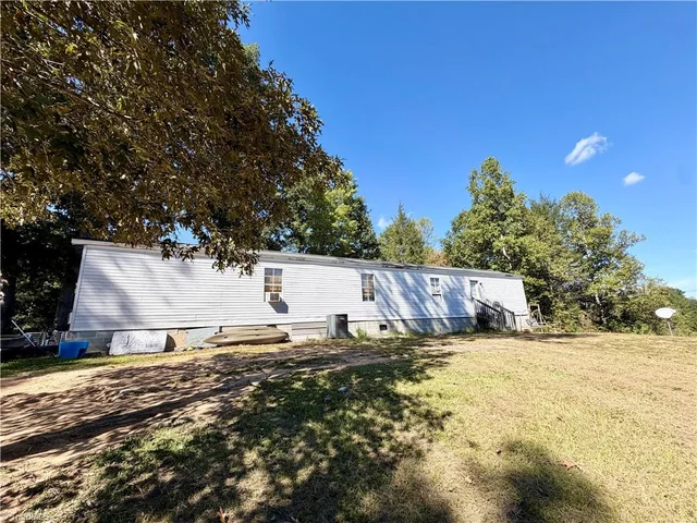 1490 Glenn Carlton Road, photo 3 of 23