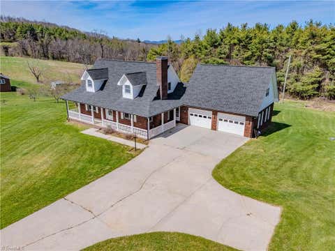 Homes For Sale - 11325 Glade Valley Road<br/> Alleghany County, Ennice, NC 28623