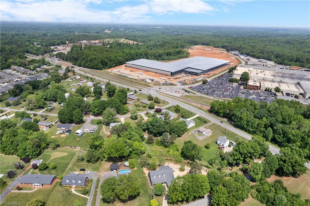 210 Cokesbury Drive, Kernersville, North Carolina image 33