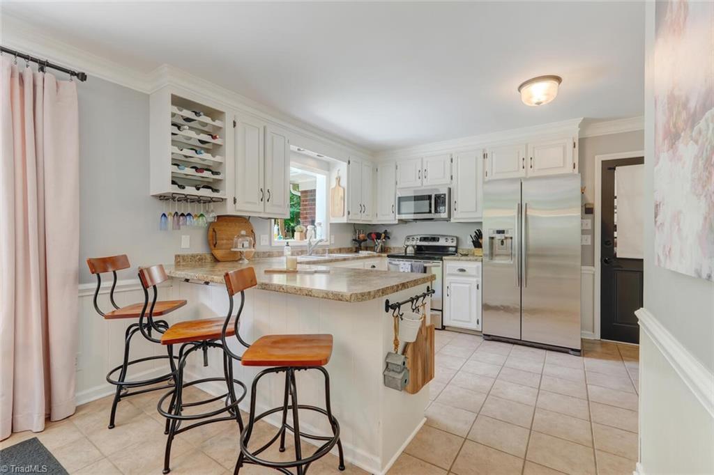 4110 Ponce De Leon Drive, High Point, North Carolina image 12
