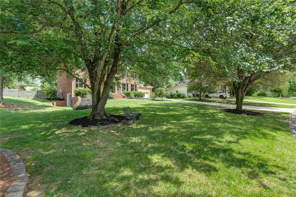 4110 Ponce De Leon Drive, High Point, North Carolina image 3
