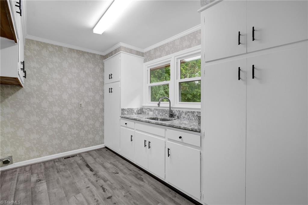 2104 Laura Lane, High Point, North Carolina image 22