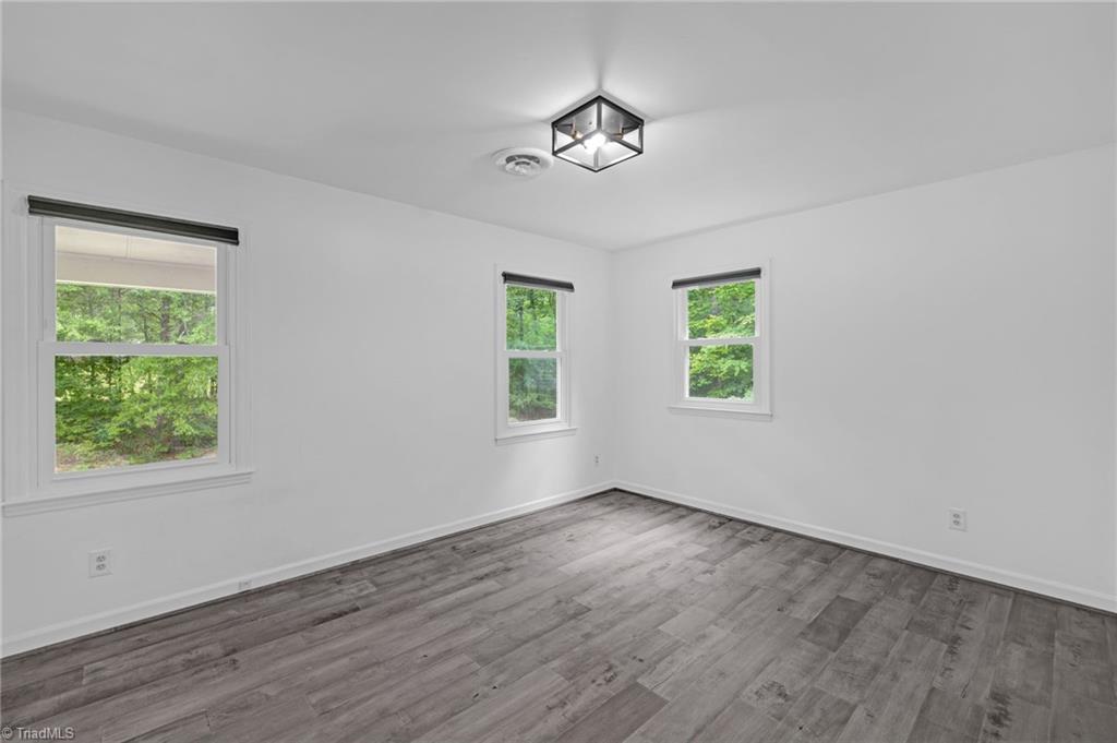2104 Laura Lane, High Point, North Carolina image 31