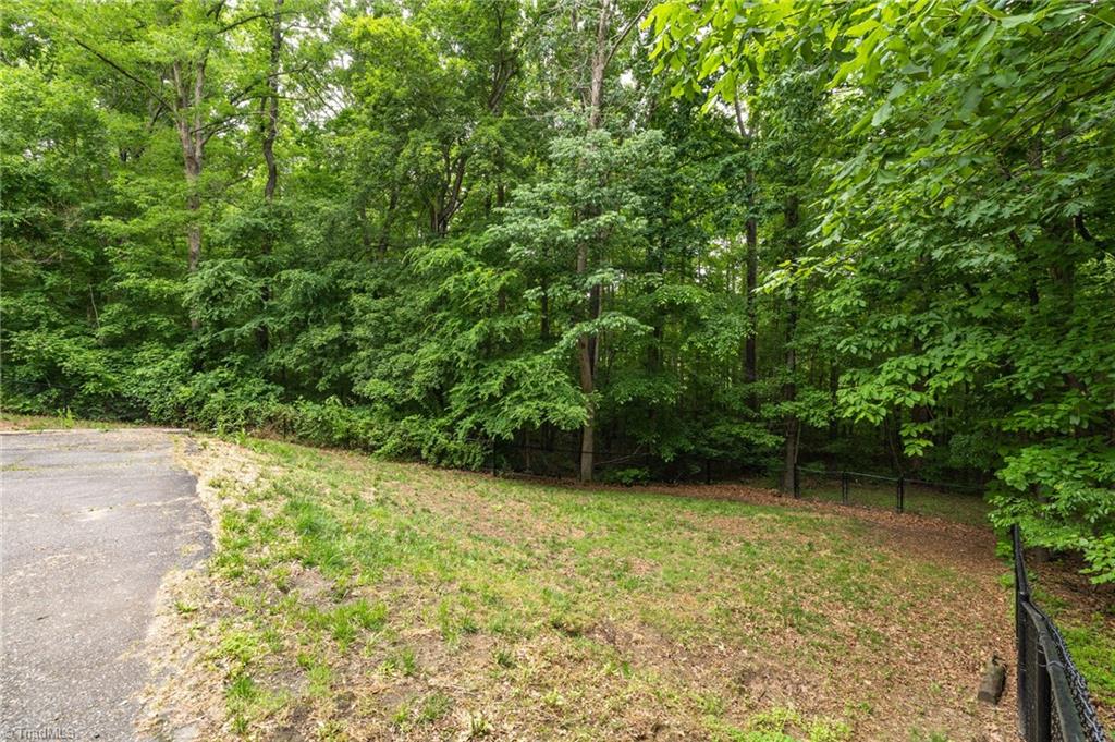 2104 Laura Lane, High Point, North Carolina image 39