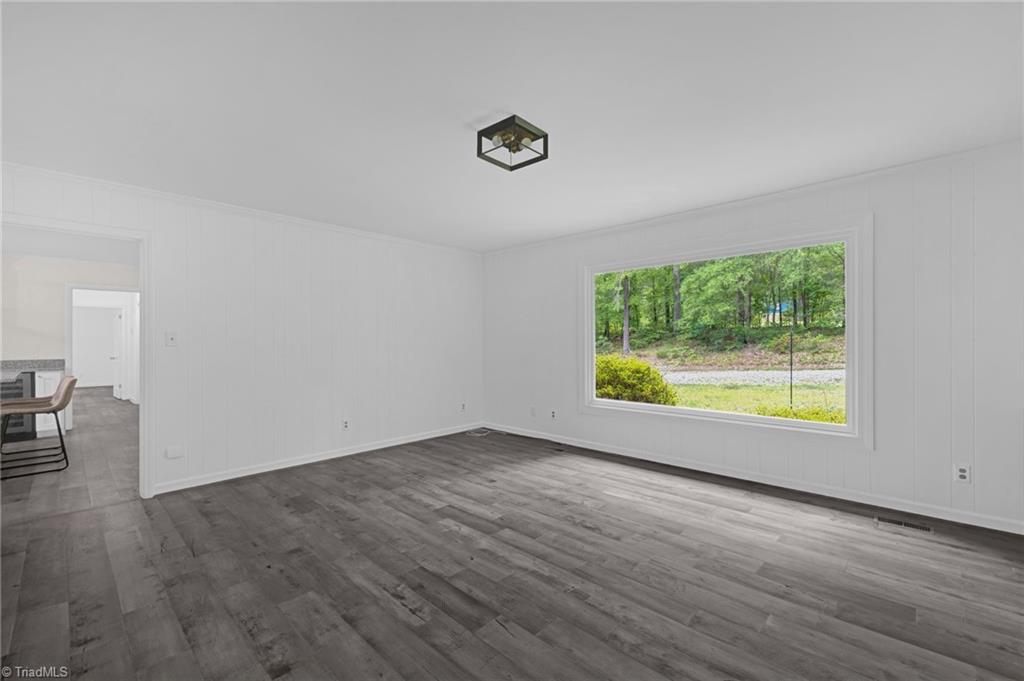 2104 Laura Lane, High Point, North Carolina image 17