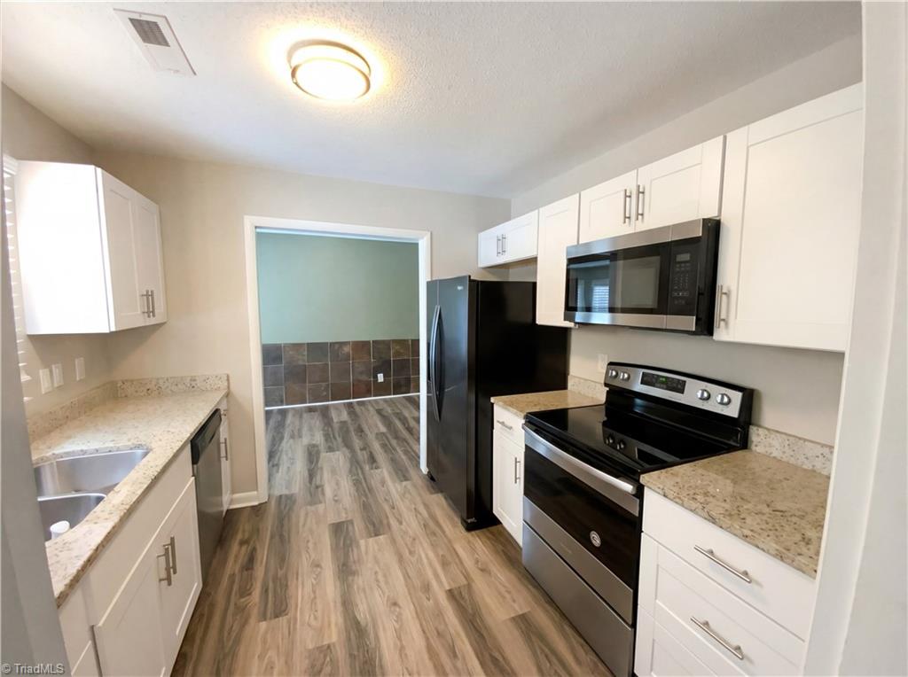 202 Hassellwood Drive