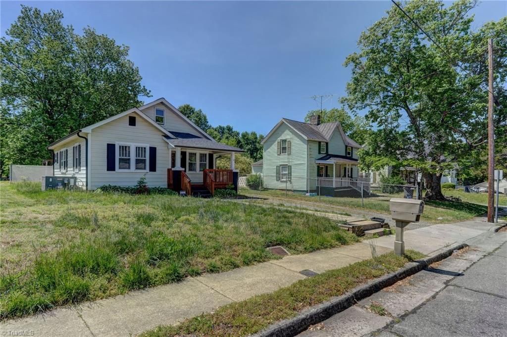 Photo of 209 Burton Street, Reidsville, NC 27320 (MLS # 1218815)