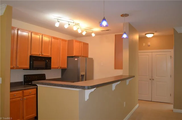 108 Sunset Circle Unit 202, photo 5 of 20