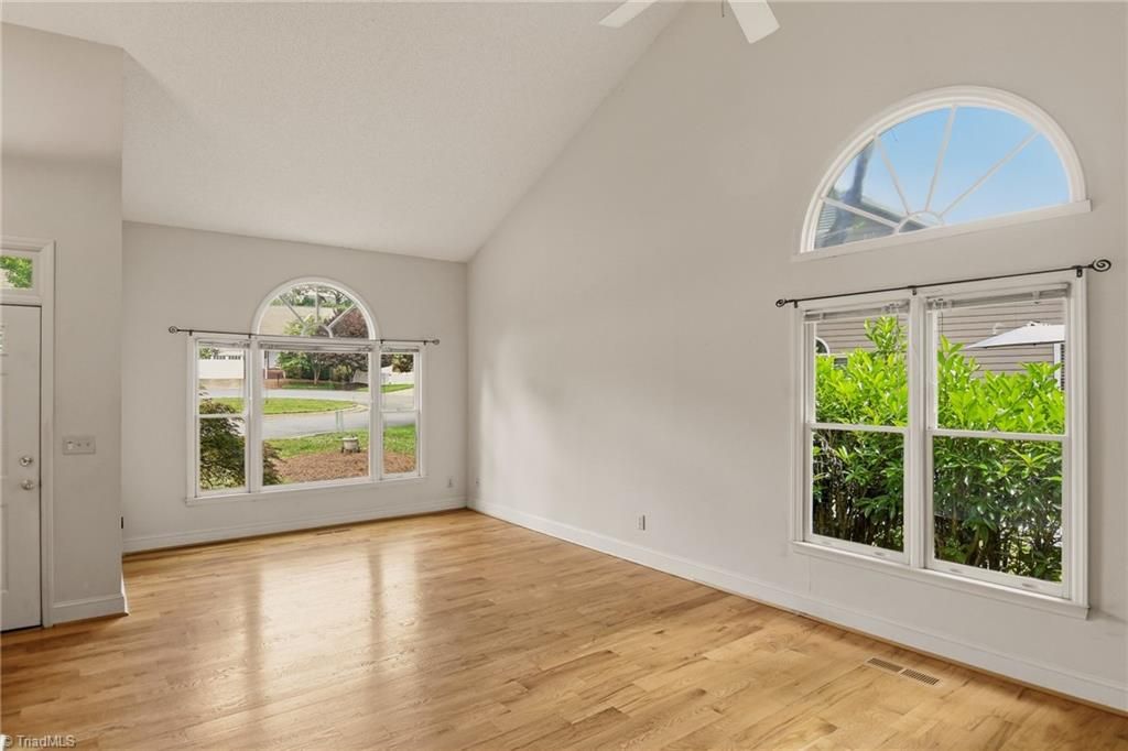 Photo of 2032 Williamsburg Manor Court, Winston-Salem, NC 27103 (MLS # 1222081)