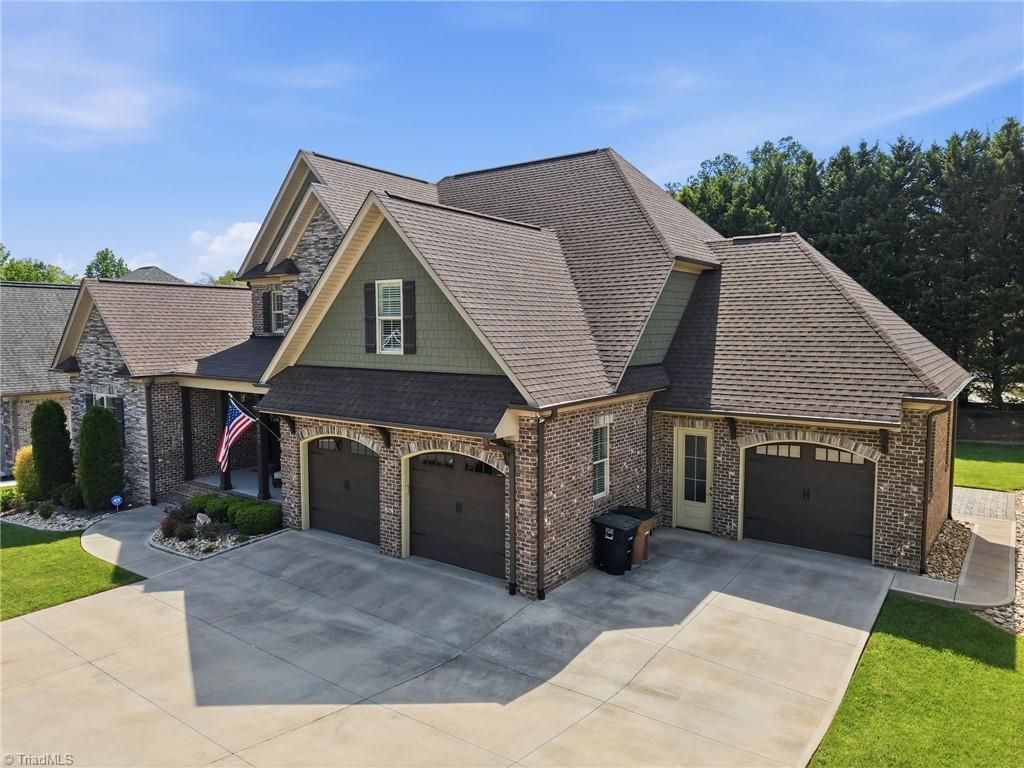 Photo of 5723 Woodrose Lane, Greensboro, NC 27410 (MLS # 1222098)