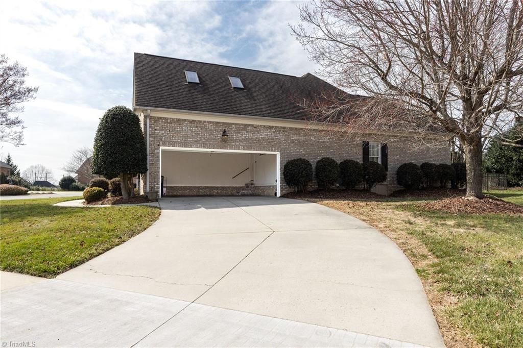 Photo of 0 Wexford Circle, Thomasville, NC 27360 (MLS # 1219206)