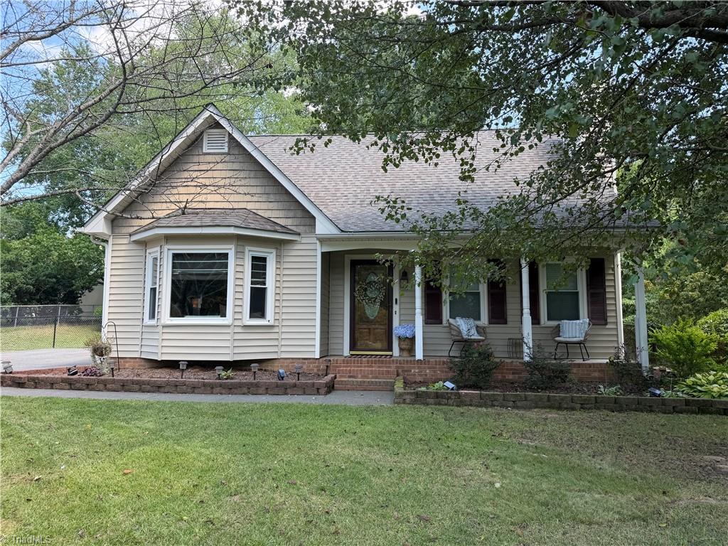 Photo of 1705 Calvary View Lane, Clemmons, NC 27012 (MLS # 1233246)
